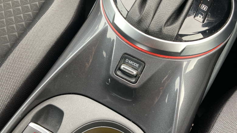 Nissan Juke 1.0 DiG-T N-Connecta 5dr DCT Petrol Hatchback